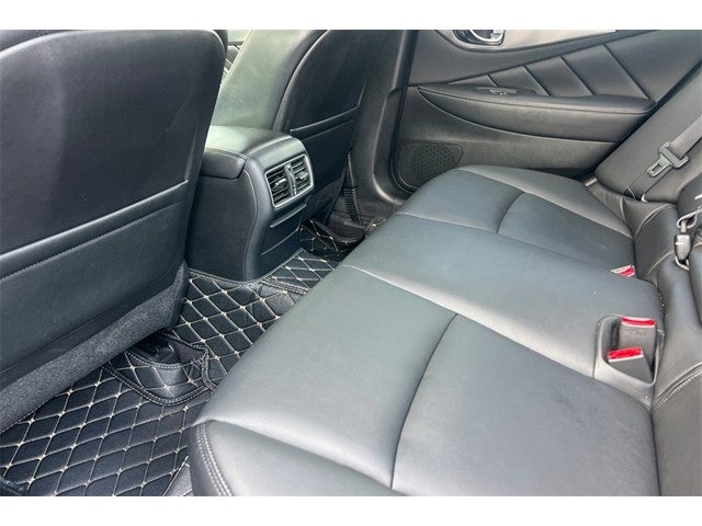 2017 INFINITI Q50 Premium