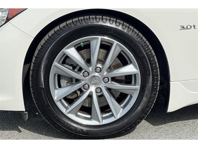 2017 INFINITI Q50 Premium