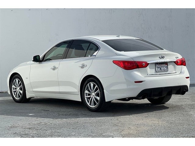 2017 INFINITI Q50 Premium