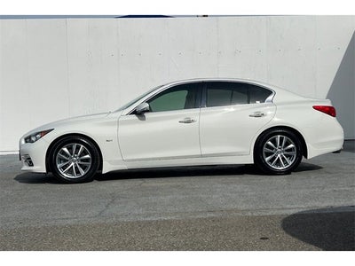 2017 INFINITI Q50 Premium