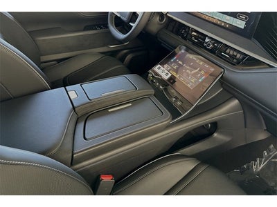 2025 INFINITI QX80 Sensory 4WD