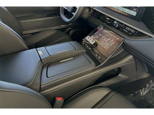 2025 INFINITI QX80 Sensory 4WD