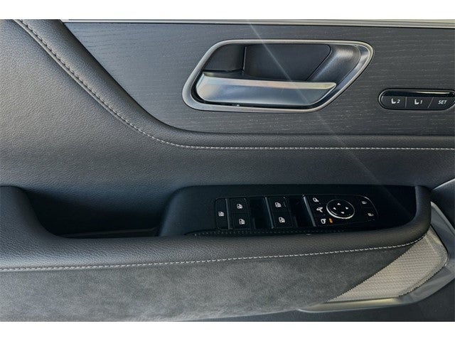 2025 INFINITI QX80 Sensory 4WD