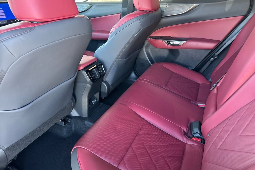 2023 Lexus NX 450h+ Luxury