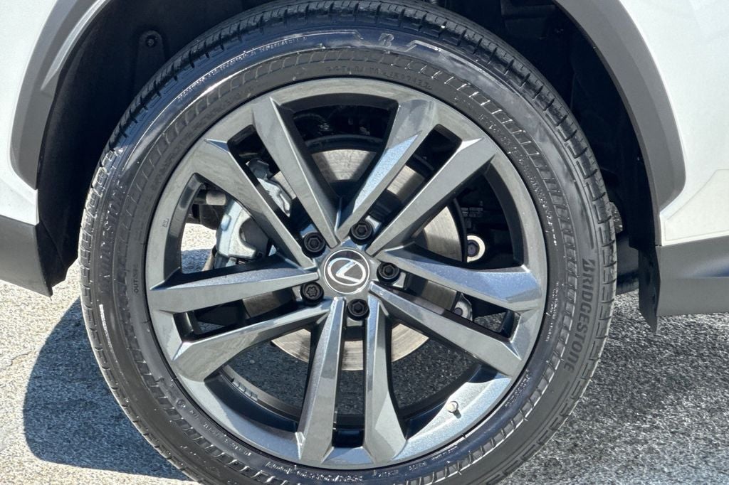 2023 Lexus NX 450h+ Luxury