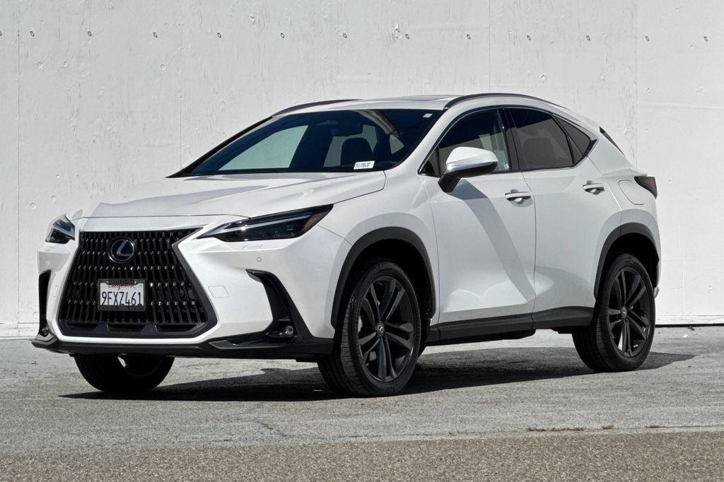 2023 Lexus NX 450h+ Luxury