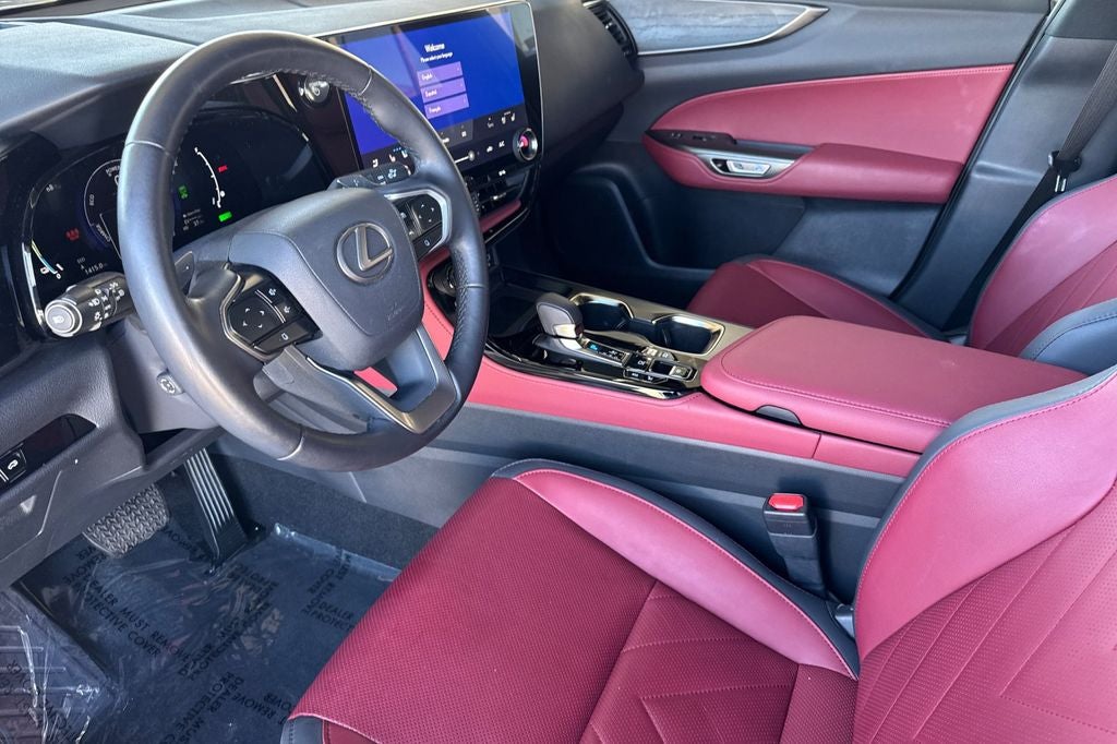 2023 Lexus NX 450h+ Luxury