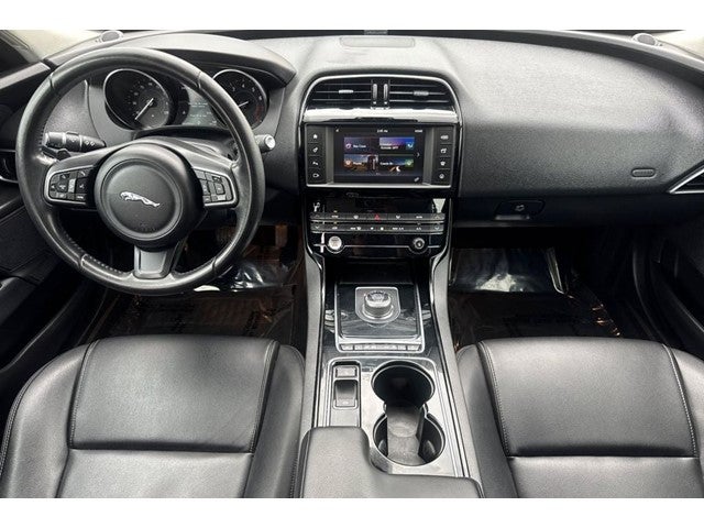 2017 Jaguar XE 35t Premium