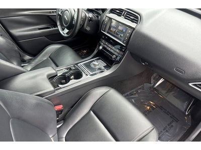 2017 Jaguar XE 35t Premium