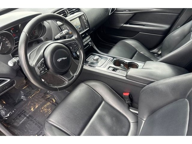 2017 Jaguar XE 35t Premium