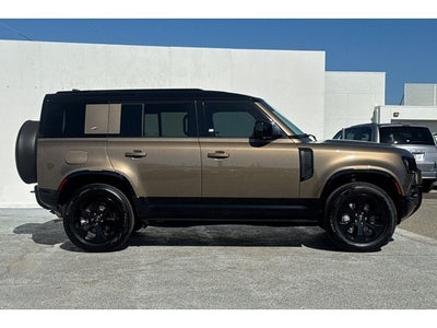 2023 Land Rover Defender 110 X-Dynamic SE
