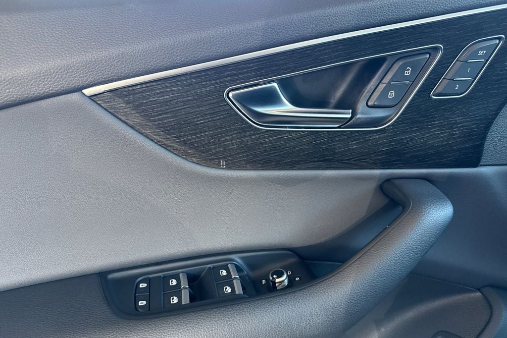 2022 Audi Q7 55 Premium Plus quattro