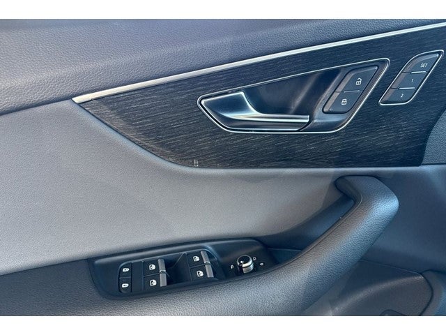 2022 Audi Q7 55 Premium Plus quattro