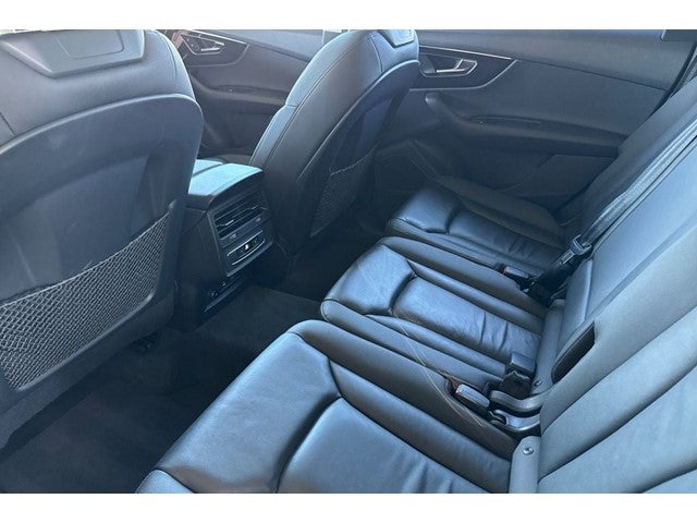 2022 Audi Q7 55 Premium Plus quattro