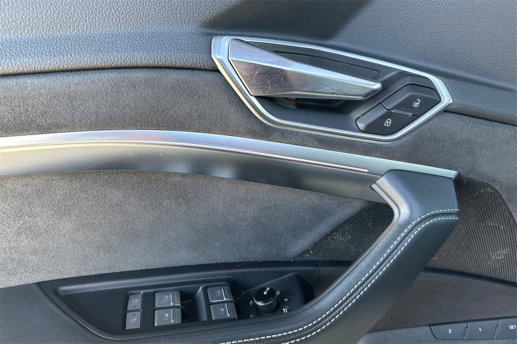 2022 Audi e-tron S Prestige quattro