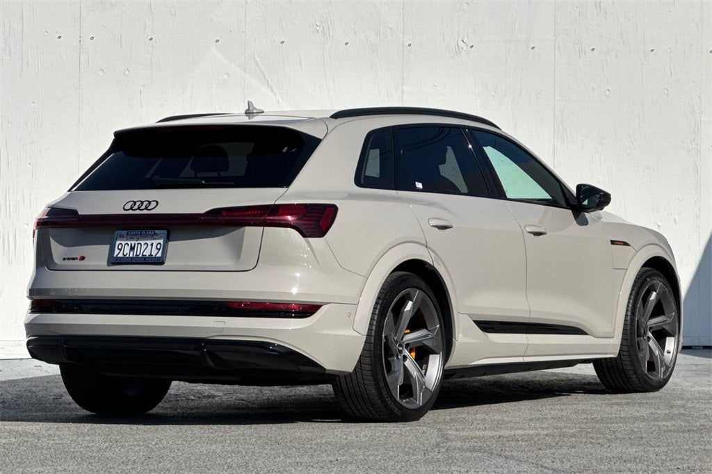 2022 Audi e-tron S Prestige quattro