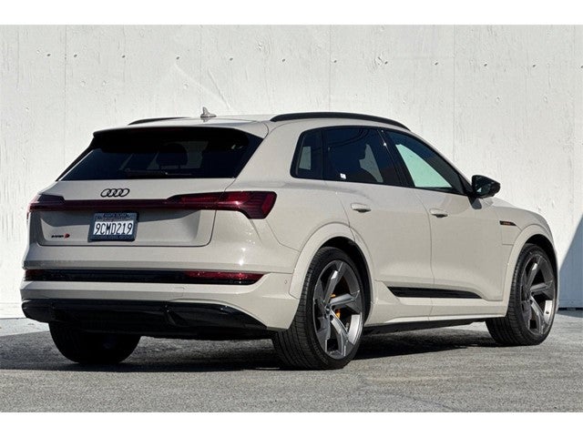 2022 Audi e-tron S Prestige quattro