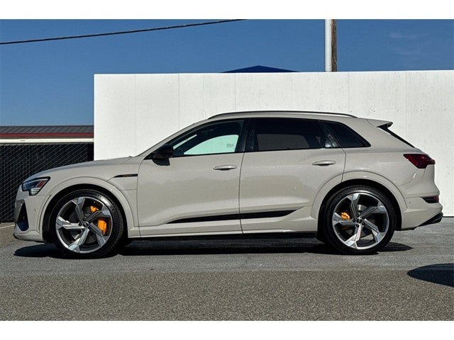 2022 Audi e-tron S Prestige quattro