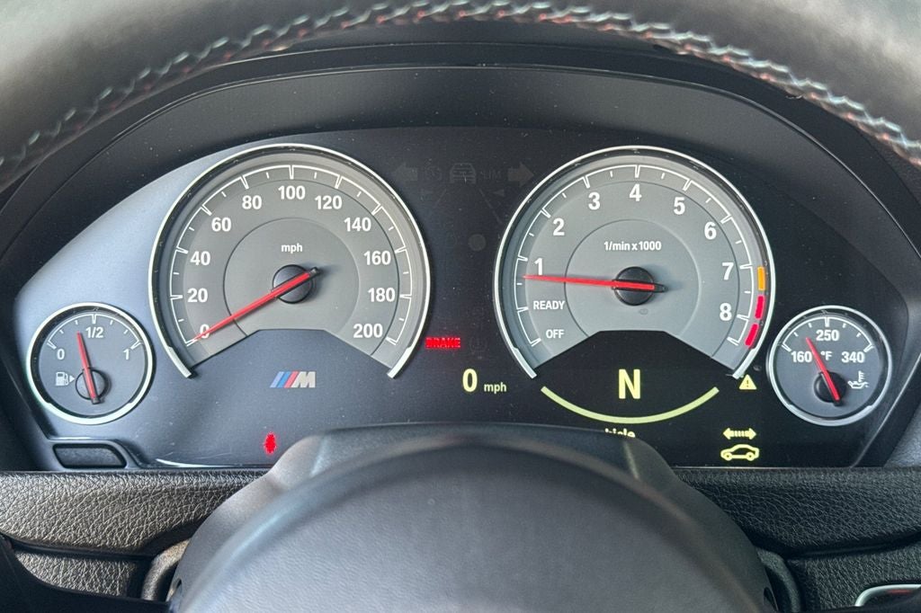 2015 BMW M4 .