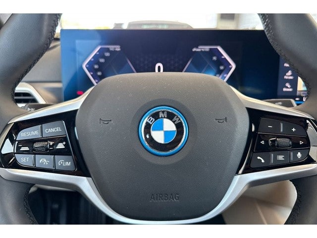 2025 BMW i4 eDrive40