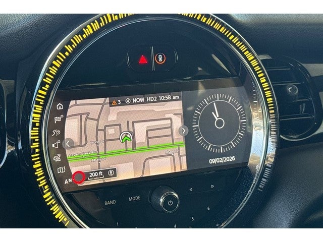2023 MINI Cooper SE Electric .