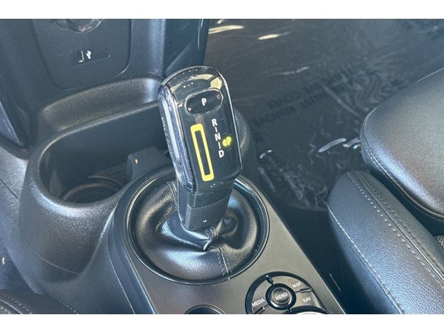 2023 MINI Cooper SE Electric .