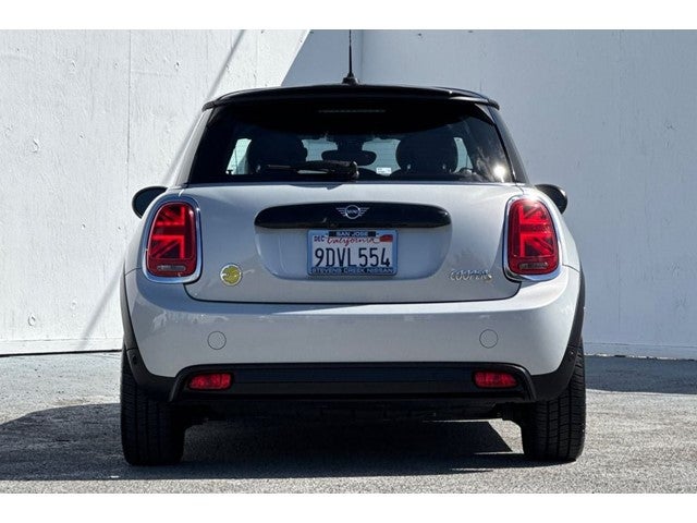 2023 MINI Cooper SE Electric .