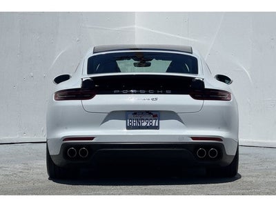 2017 Porsche Panamera 4S