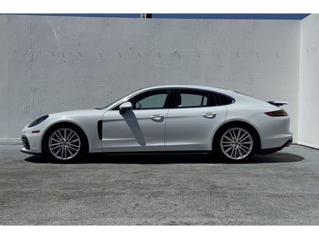 2017 Porsche Panamera 4S