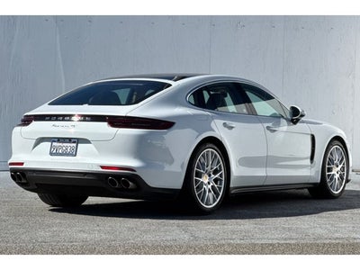 2018 Porsche Panamera 4S