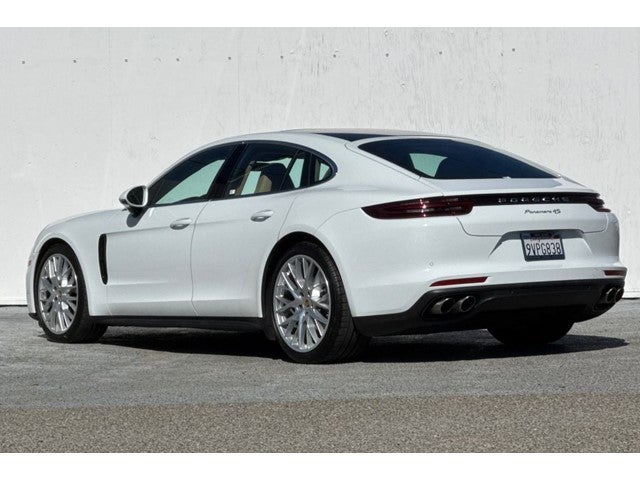 2018 Porsche Panamera 4S