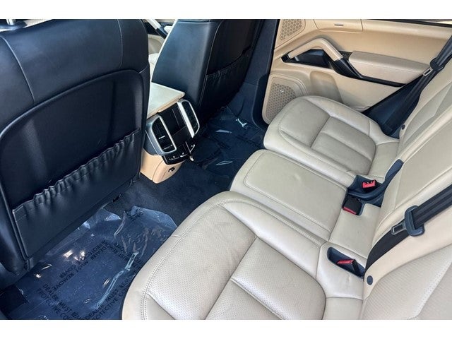 2016 Porsche Cayenne Base