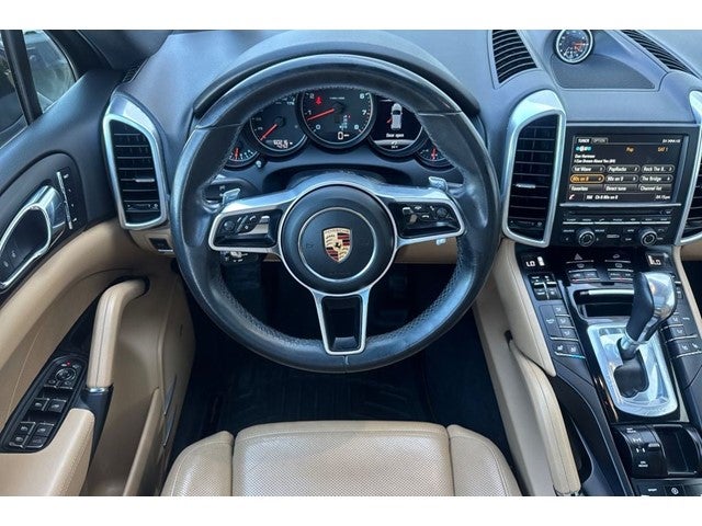 2016 Porsche Cayenne Base