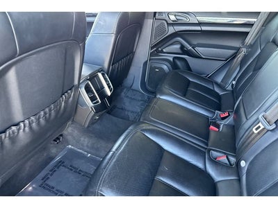 2018 Porsche Cayenne Platinum Edition