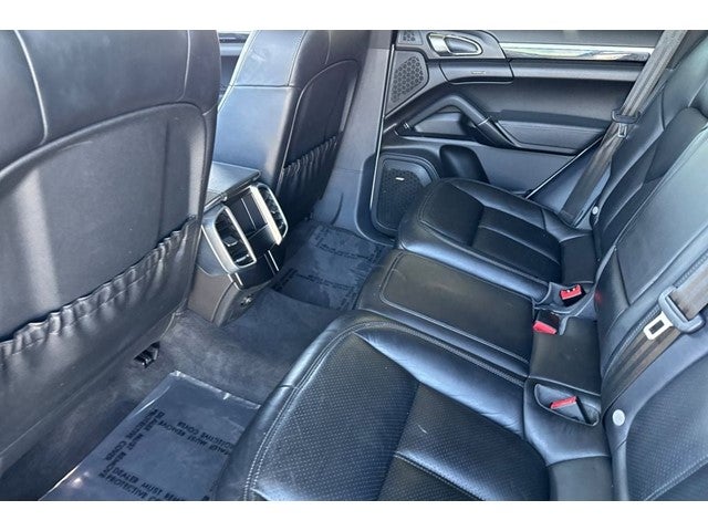 2018 Porsche Cayenne Platinum Edition