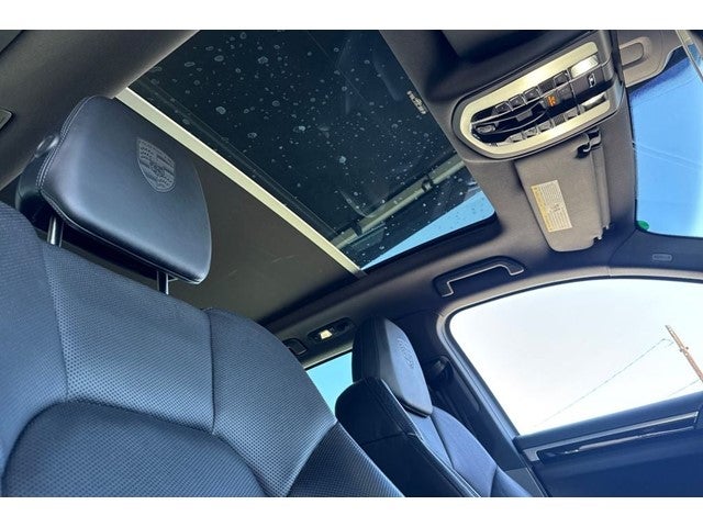 2018 Porsche Cayenne Platinum Edition