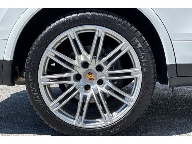 2018 Porsche Cayenne Platinum Edition