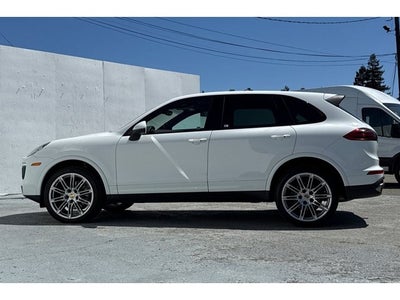 2018 Porsche Cayenne Platinum Edition