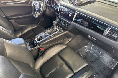 2021 Porsche Macan Base