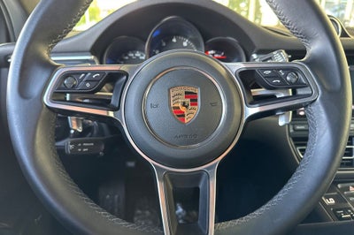2021 Porsche Macan Base