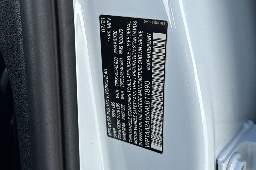 2021 Porsche Macan Base