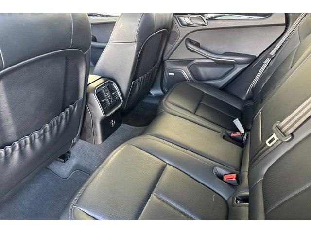 2021 Porsche Macan Base