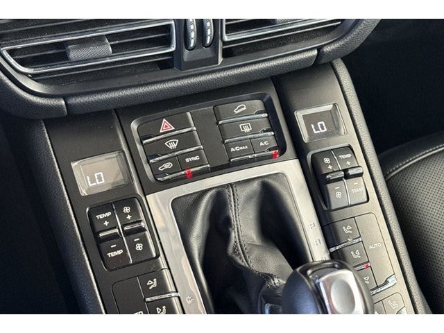 2021 Porsche Macan Base