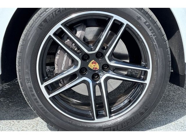 2021 Porsche Macan Base