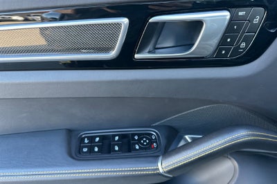2023 Porsche Cayenne E-Hybrid Turbo S