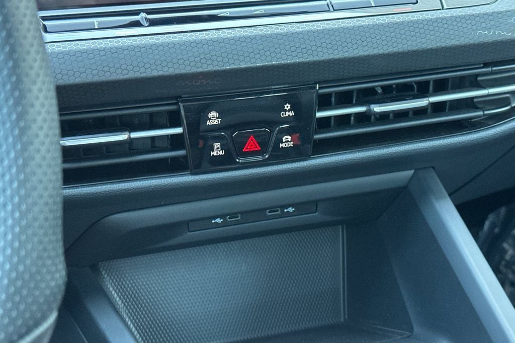 2022 Volkswagen Golf GTI Autobahn